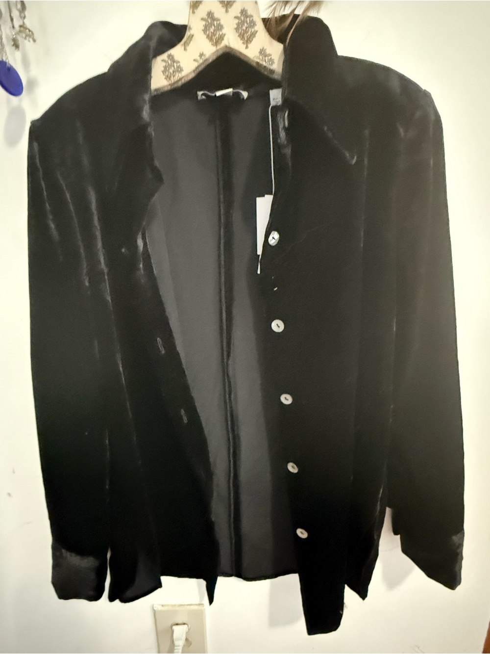 NWT Vince Black Crushed Velvet Button-Front Shirt S/P $395 V915612826 Blouse